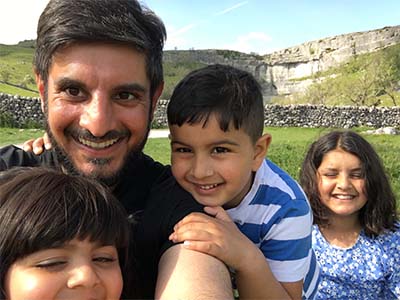 Chiropractor Sheffield UK Qasser Razzaq With His Children